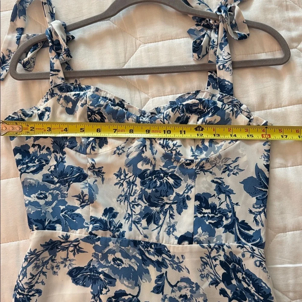Blue Floral Tie-Strap Midi Dress - White & Blue o.p.t. Sz M - Picture 9 of 12